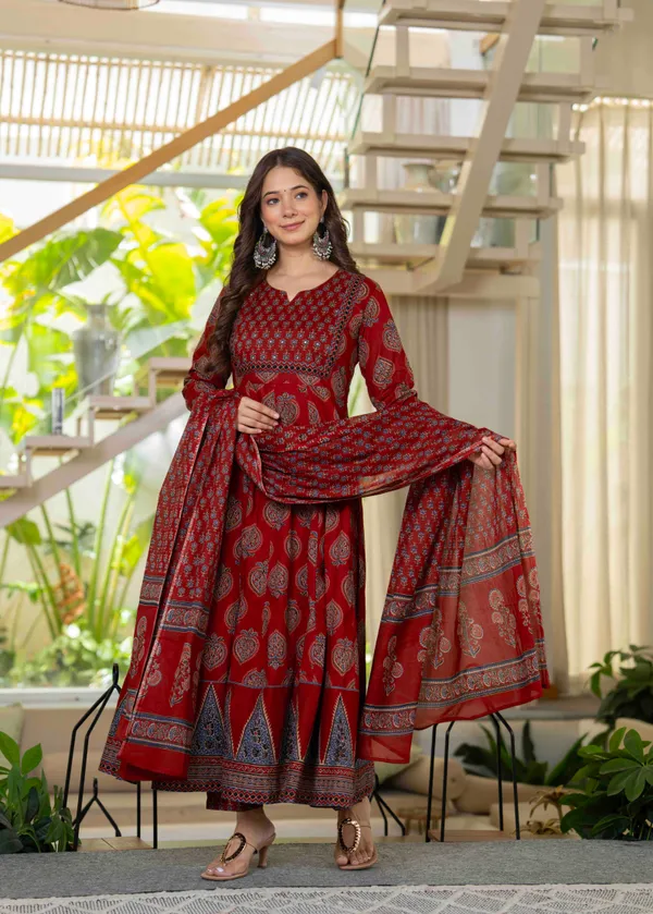 Red_Cotton_Anarkali_Kurta_For_Women