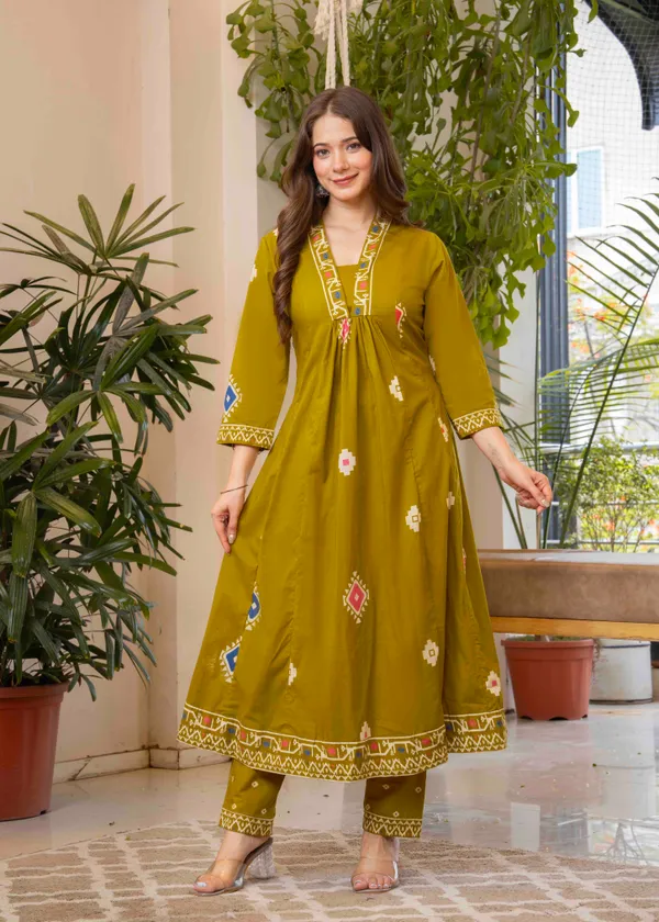 Mustard_Cotton_Anarkali_Kurta_For_Women