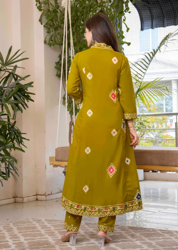 Mustard_Cotton_Anarkali_Kurta_For_Women