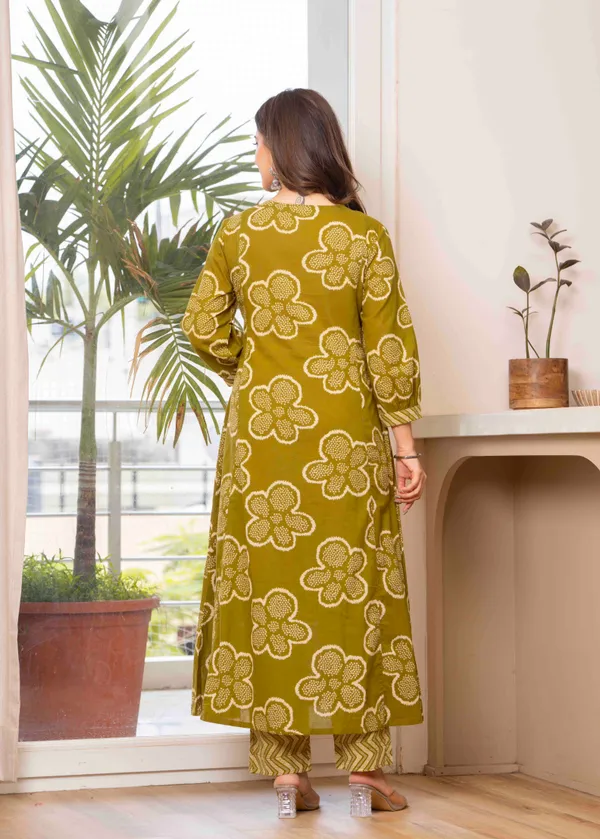 Mustard_Cotton_Anarkali_Kurta_For_Women