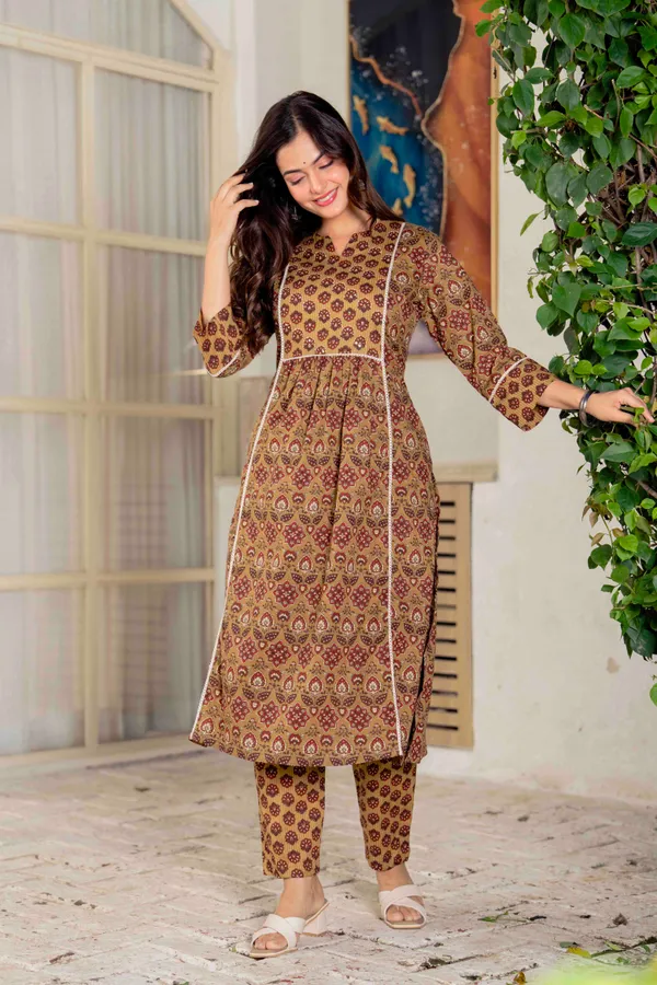 Mustard_Cotton_Anarkali_Kurta_For_Women