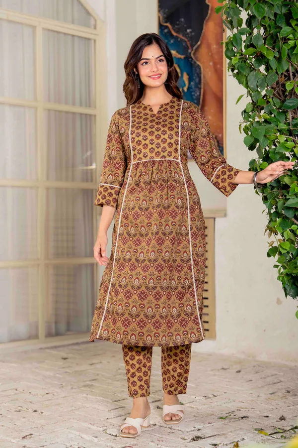 Mustard_Cotton_Anarkali_Kurta_For_Women