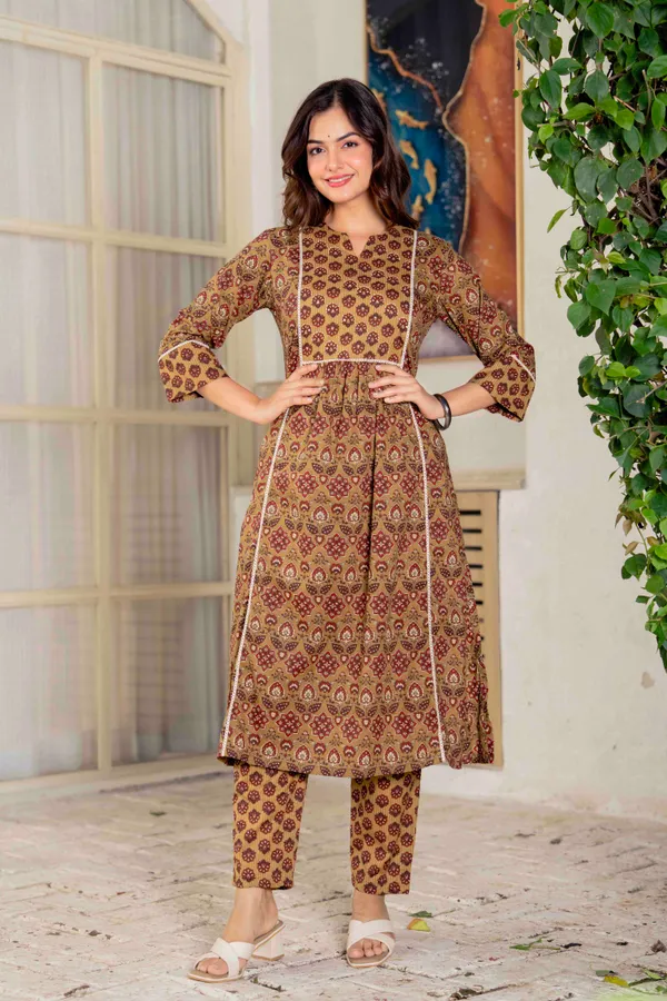 Mustard_Cotton_Anarkali_Kurta_For_Women