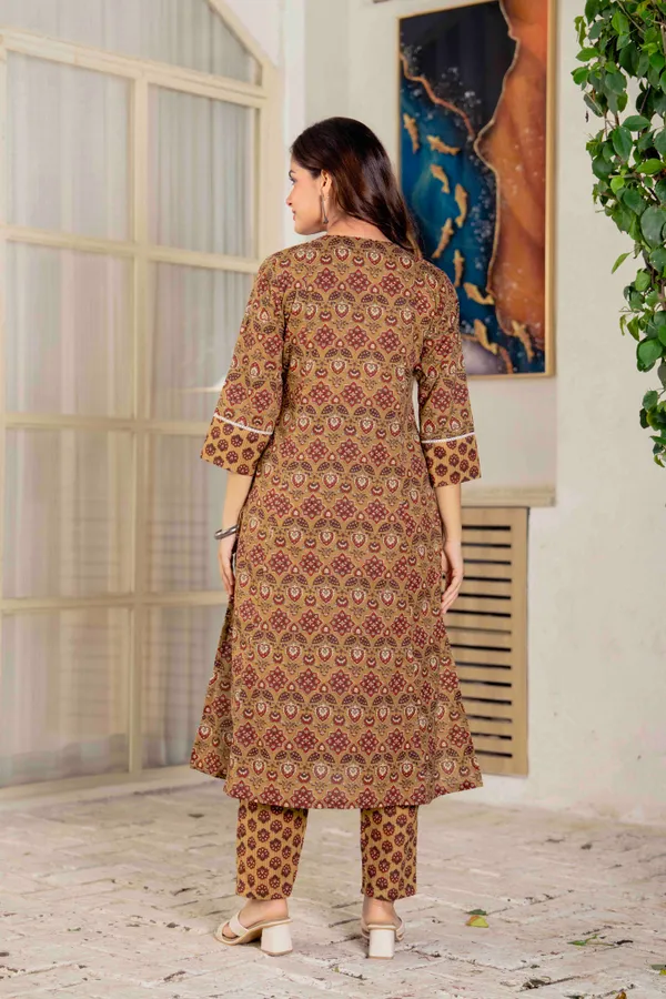Mustard_Cotton_Anarkali_Kurta_For_Women