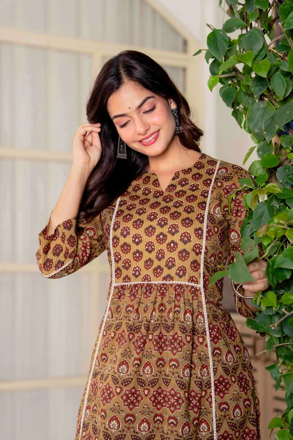 Mustard_Cotton_Anarkali_Kurta_For_Women