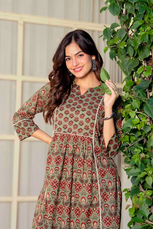 Olivegreen_Cotton_Anarkali_Kurta_For_Women