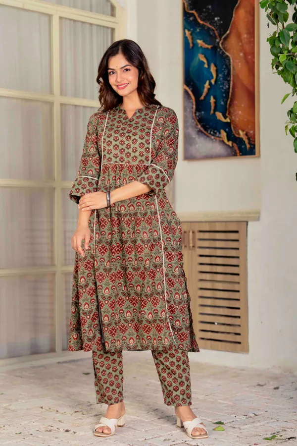 Olivegreen_Cotton_Anarkali_Kurta_For_Women