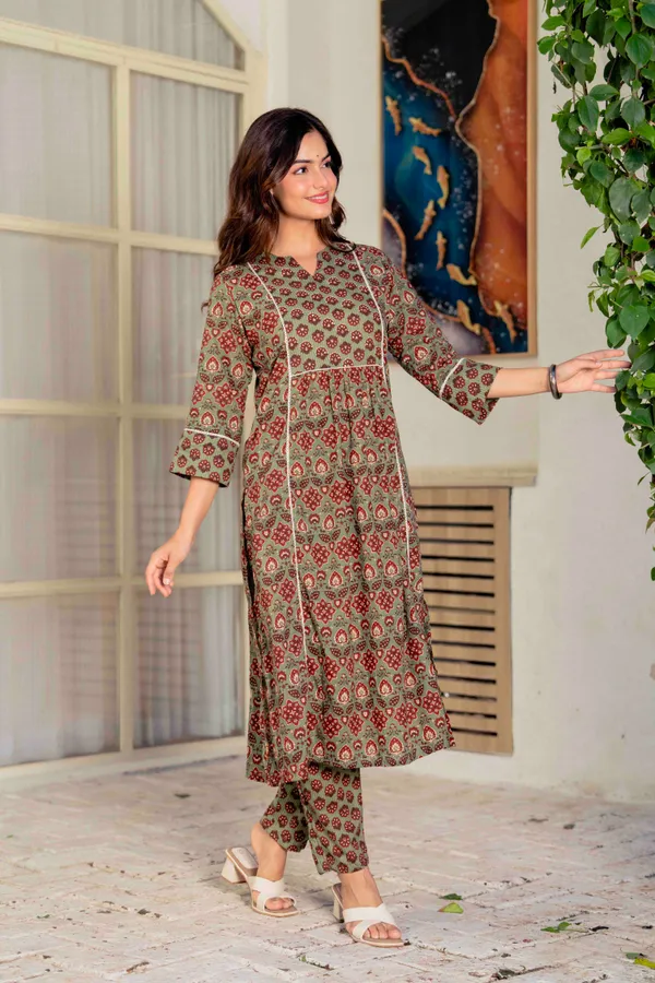 Olivegreen_Cotton_Anarkali_Kurta_For_Women