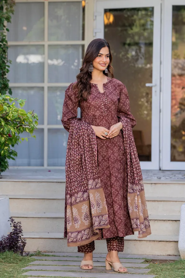 Maroon_Cotton_Sequence_&__Kurta_For_Women