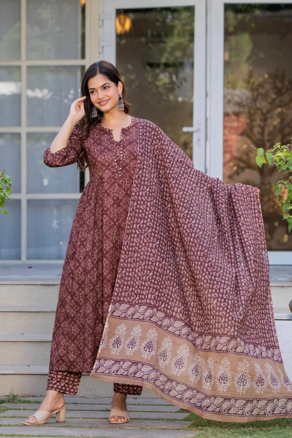 Maroon_Cotton_Sequence_&__Kurta_For_Women