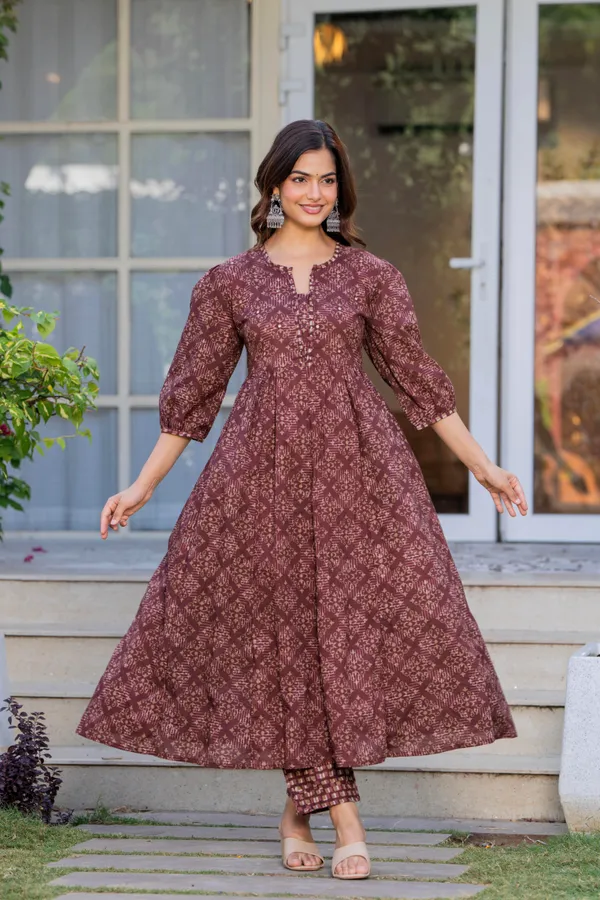 Maroon_Cotton_Sequence_&__Kurta_For_Women
