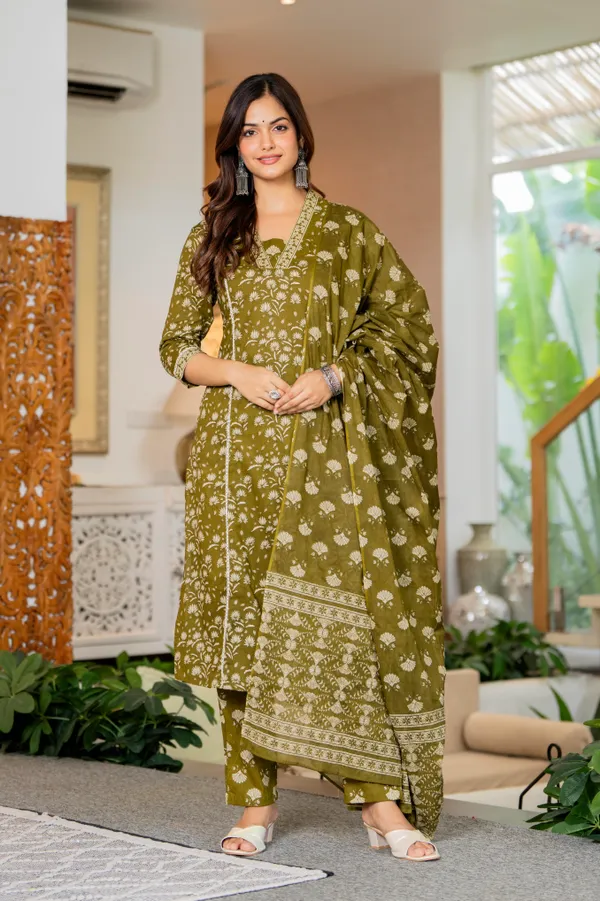 Olive_Green_Cotton_Lace_Work_Kurta_For_Women