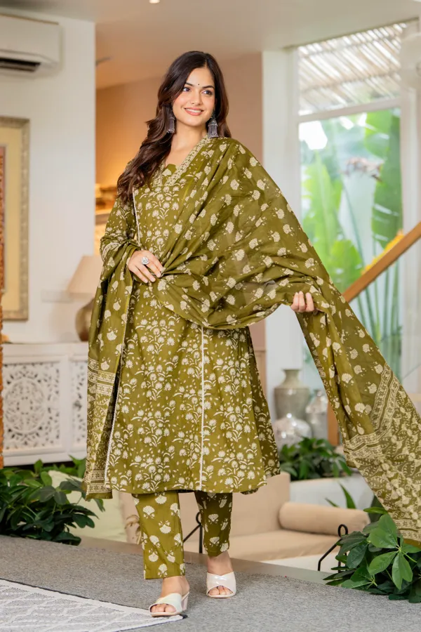 Olive_Green_Cotton_Lace_Work_Kurta_For_Women
