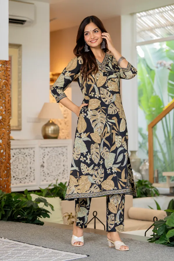 Black_Cotton__Kurta_For_Women
