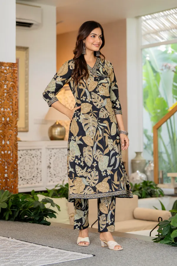 Black_Cotton__Kurta_For_Women