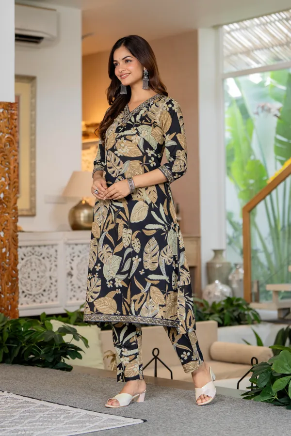 Black_Cotton__Kurta_For_Women