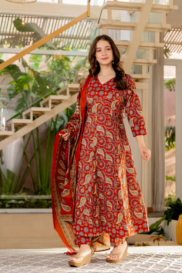 Red_Cotton_Anarkali_For_Women