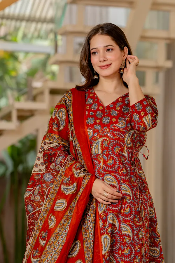 Red_Cotton_Anarkali_For_Women