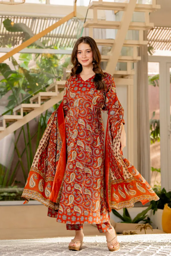 Red_Cotton_Anarkali_For_Women