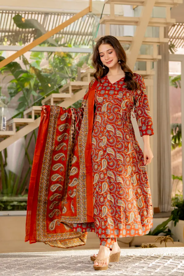 Red_Cotton_Anarkali_For_Women