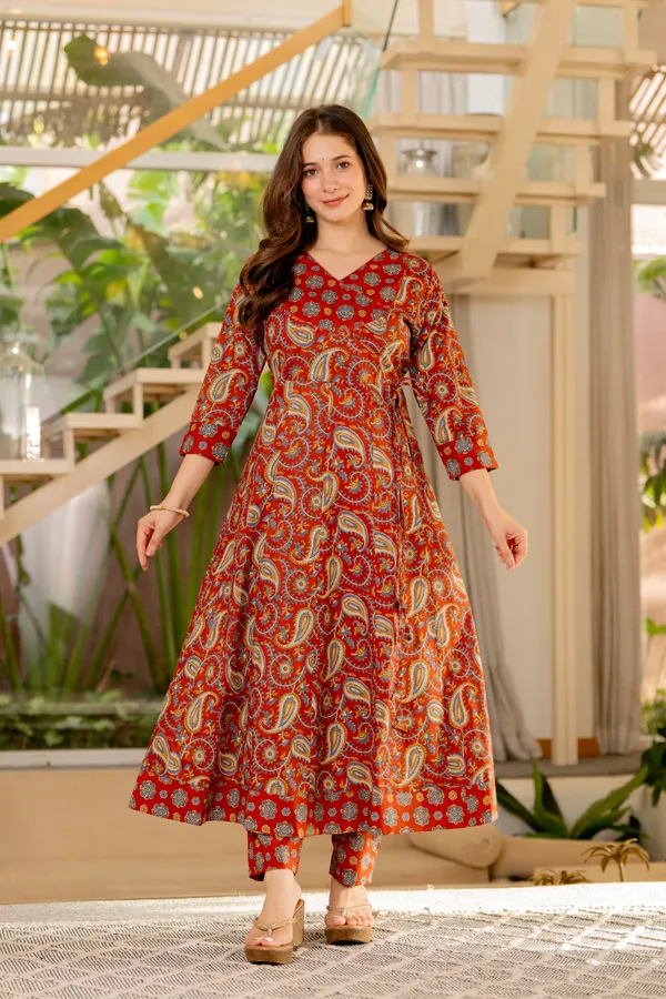 Red_Cotton_Anarkali_For_Women