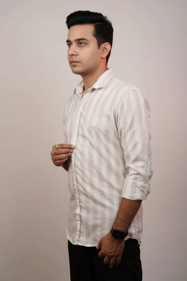 Men'S_Beige_And_White_Striped_Casual_Shirt
