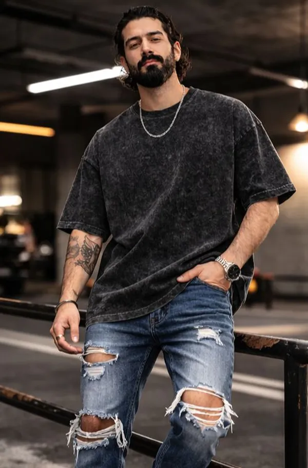Men'S_Acid_Wash_Black_Oversized_T-Shirt_With_Distressed_Blue_Ripped_Jeans_Combo
