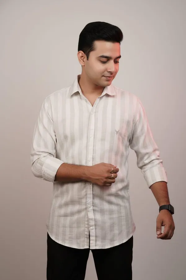 Men'S_Beige_And_White_Striped_Casual_Shirt