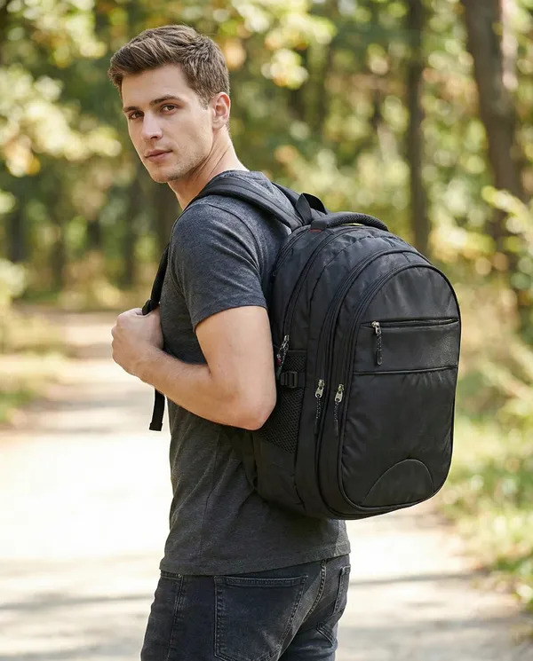 Black_Polyester_College_Bag_For_Unisex