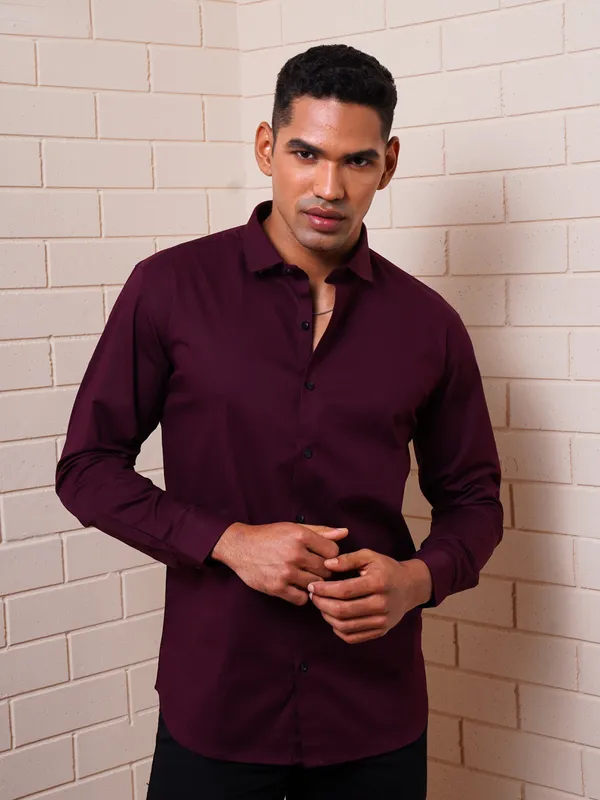 Wine_Monopoly_Premium_Lycra_Shirt_For_Men