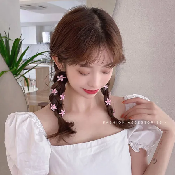30_Flower_Hair_Clips_for_Girls_&_Women_–_Mini_Daisy_Hair_Claws_in_Pink,_White_&_Purple_|_Cute_Floral_Hair_Accessories_for_Kids,_Teens_&_Daily_Styling_|_Strong_Grip_Non-Slip_Small_Hair_Clips
