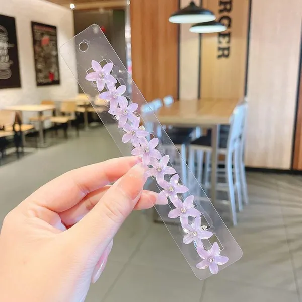30_Flower_Hair_Clips_for_Girls_&_Women_–_Mini_Daisy_Hair_Claws_in_Pink,_White_&_Purple_|_Cute_Floral_Hair_Accessories_for_Kids,_Teens_&_Daily_Styling_|_Strong_Grip_Non-Slip_Small_Hair_Clips