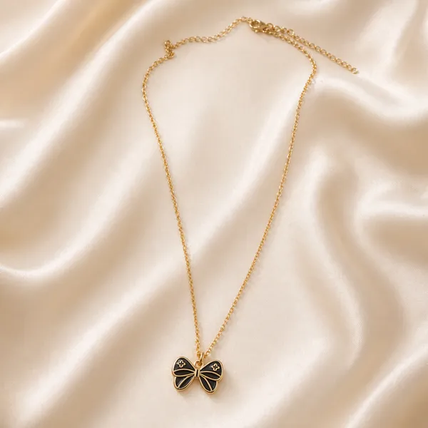 Beautiful_Bow_Pendant_For_Women_&_Girls_