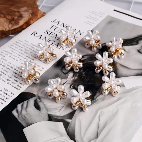Pearl_White_Korean_Style_Mini_Flower_Hair_Claw_Clips_for_Women_&_Girls