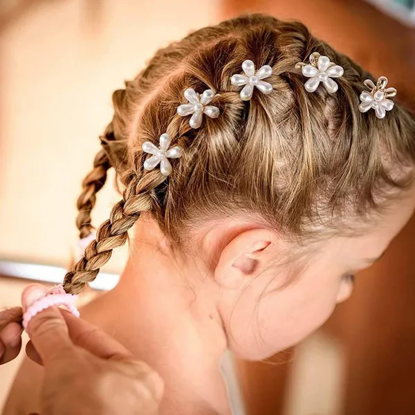 Pearl_White_Korean_Style_Mini_Flower_Hair_Claw_Clips_for_Women_&_Girls