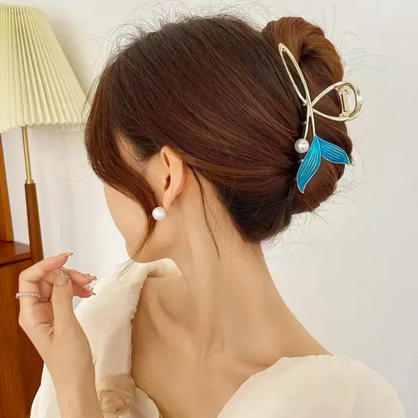Blue_Mermaid_Pearl_Hair_Claw_Clip_with_Leaf_Design_Trendy_Metal_Alloy_Clutcher_for_Girls_and_Women