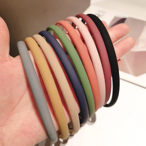 Pack_of_12_Pcs_Plain_Matt_Finish_Plastic_Hair_band_for_Kids_and_Women_-_Multicolour