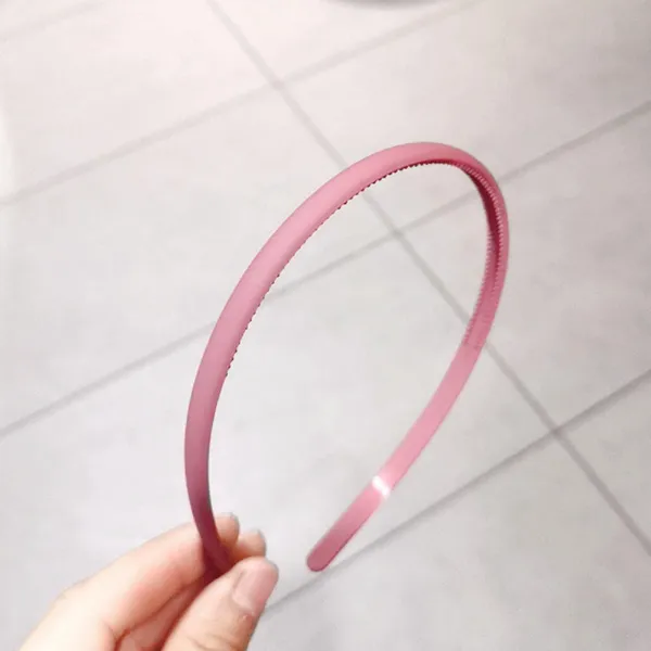 Pack_of_12_Pcs_Plain_Matt_Finish_Plastic_Hair_band_for_Kids_and_Women_-_Multicolour