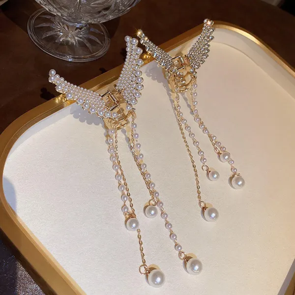 Pack_of_2_Butterfly_Hair_Clip_with_Pearl_Chains_|_Wedding_Hair_Accessory_|_Gold_Metal_Hair_Clutcher_|_Metal_Claw_Clips_for_Girls_and_Women