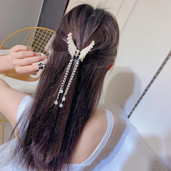 Pack_of_2_Butterfly_Hair_Clip_with_Pearl_Chains_|_Wedding_Hair_Accessory_|_Gold_Metal_Hair_Clutcher_|_Metal_Claw_Clips_for_Girls_and_Women