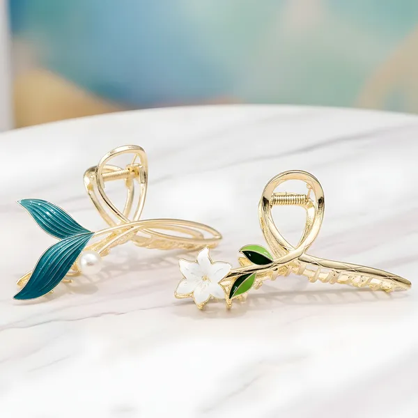 Pack_of_2_Pcs_Metal_Claw_Clip_-_Mermaid_Design_and_Flower_Design_Clip_for_Women_and_Girls_-Strong_Hold_Non-Slip_Hair_Clutcher_|_Elegant_Hair_Accessories_for_Daily,_Party_&_Wedding_Use