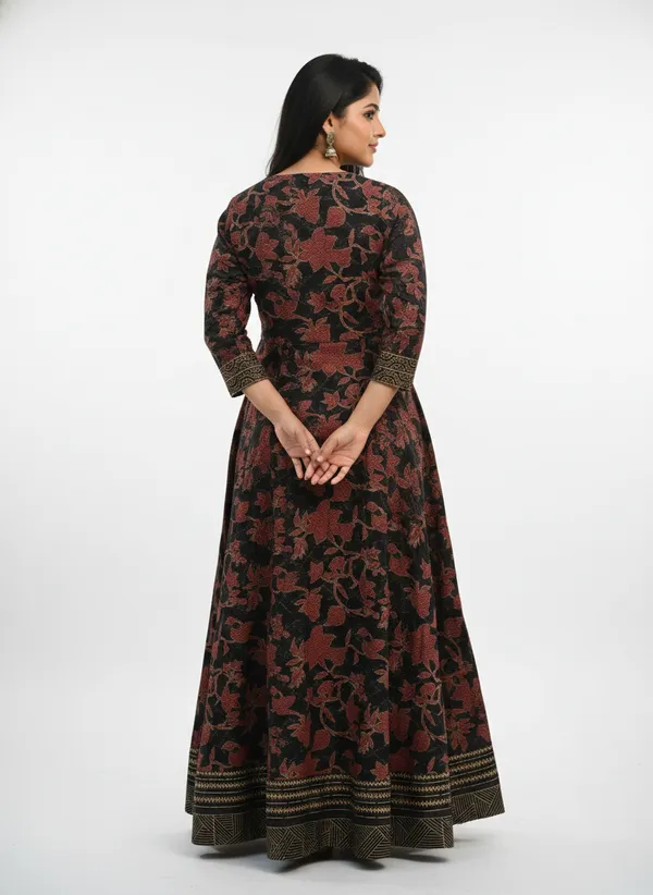 Black_Rayon_Fabric_Anarkali_Kurti_For_Women
