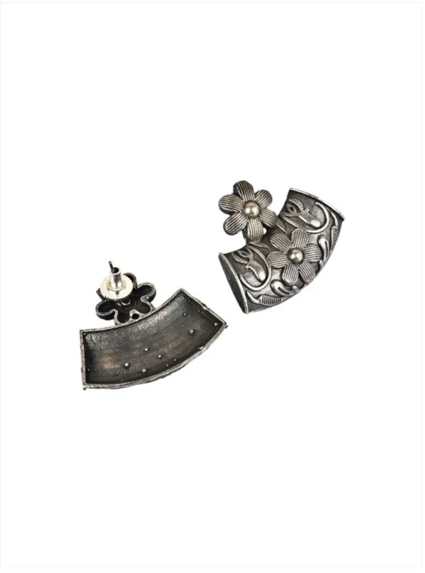 Silver_Oxidized_Floral_Choker_Necklace_Set_|_Antique_Ethnic_Jewellery_For_Women