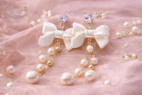 Creatitude_Pearl_Bow_Drop_Earrings_with_Crystal_Studs_and_Elegant_Chain_Pearl_Dangles