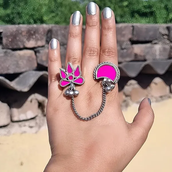 Pink_Oxidized_Dual-Finger_Chain_Ring_|_Pink_Enamel_Statement_Design_For_Women