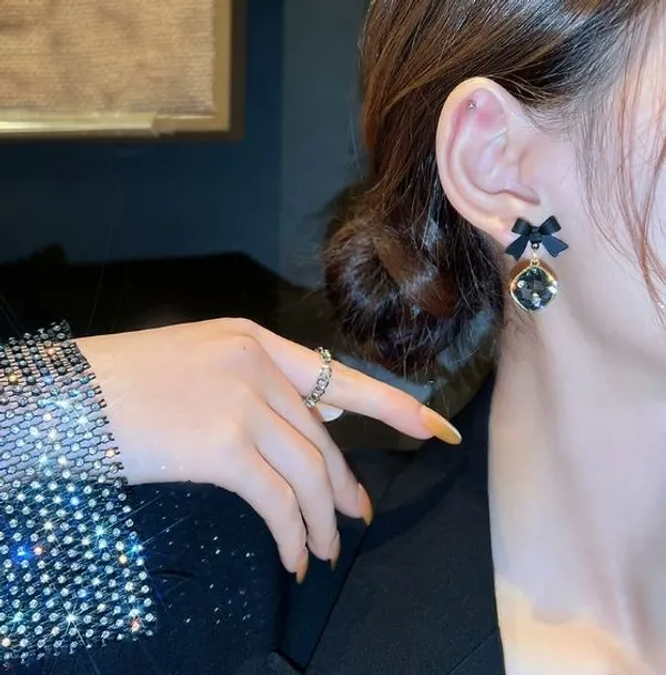 Black_Bow_Crystal_Drop_Earrings_|_Elegant_Gold-Tone_Statement_Jewellery_For_Women