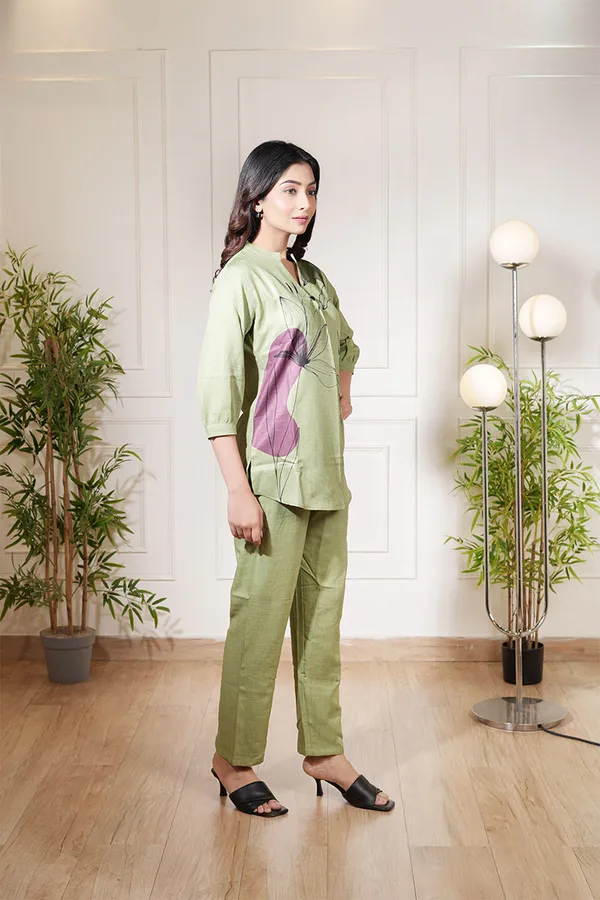 Olive_Bloom_Linen_Co-Ord_Set_Chic_Everyday_Elegance_For_Women