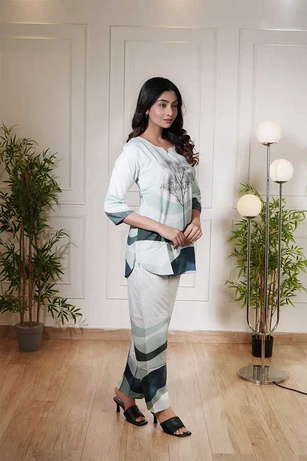 Mint_Green_Soft_Apricot_Rayon_Co-Ord_Set_Everyday_Comfort_With_Effortless_Elegance_For_Women
