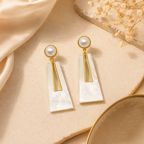 White_Heart_Pearl_Earring