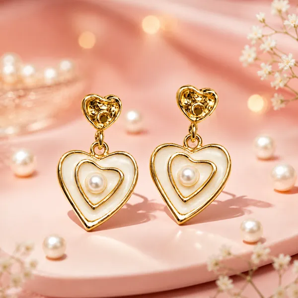 White_Heart_Pearl_Earring